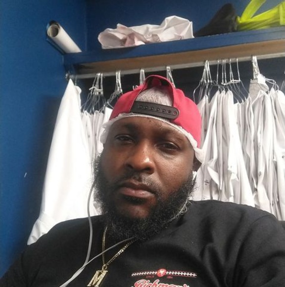 Meet your Posher, Chris - Picture 1 of 1